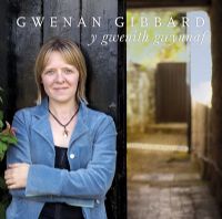 CD cover: Y gwenith gwynnaf by Gwenan Gibbard